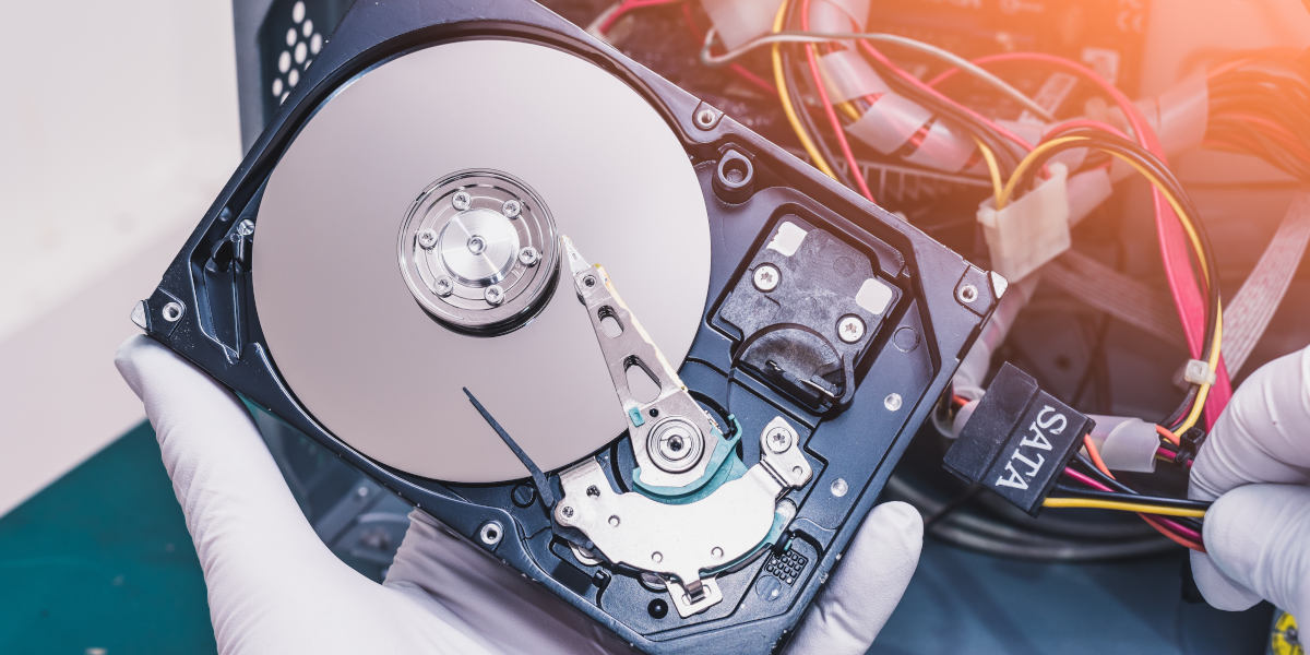 Vyměňte‌ ‌svůj‌ ‌harddisk‌ ‌za‌ ‌SSD‌ ‌a‌ ‌upgradujte‌ ‌na‌ ‌Windows‌ ‌10‌